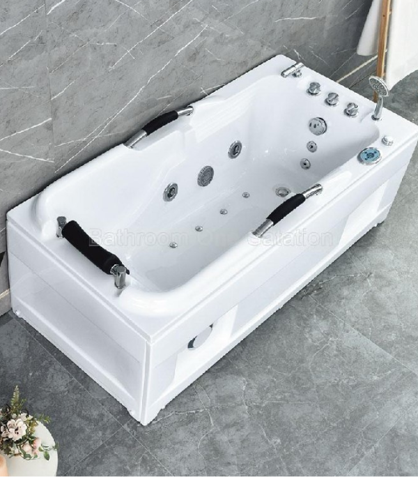 Single seater spa jacuzzi