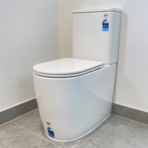 Close coupled 2 piece WC